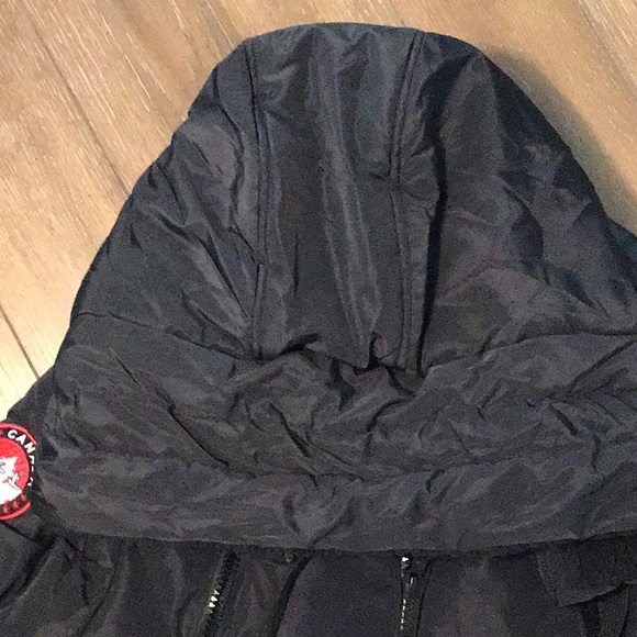 “New” Canada Weather Gear (Hooded Puffer) - Picture 5 of 16